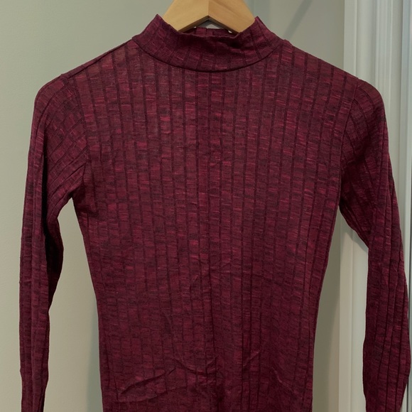 ☀️ 4/$25 AMERICAN DREAM | Burgundy Long-Sleeve - Picture 1 of 3